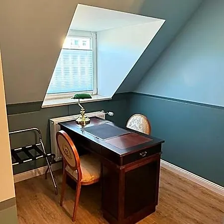 Du Train Hotel 3*