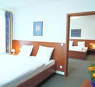 Du Train Hotel Munique