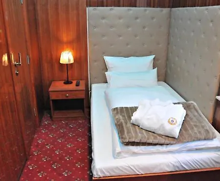Du Train Hotel 3*