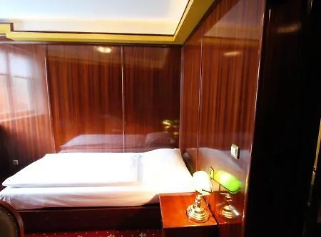 Du Train Hotel München
