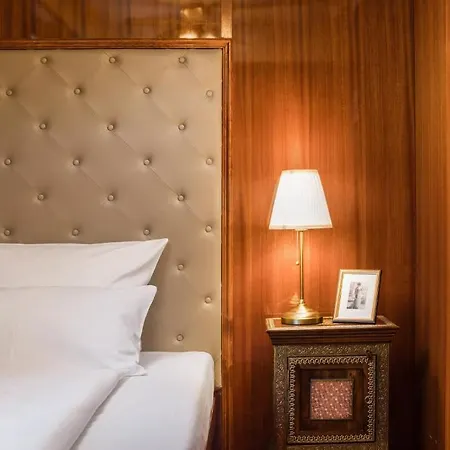 Du Train Hotel Munique