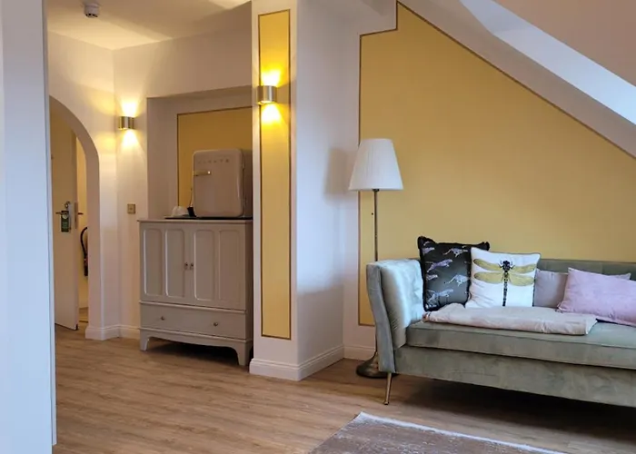 Du Train Hotel 3*
