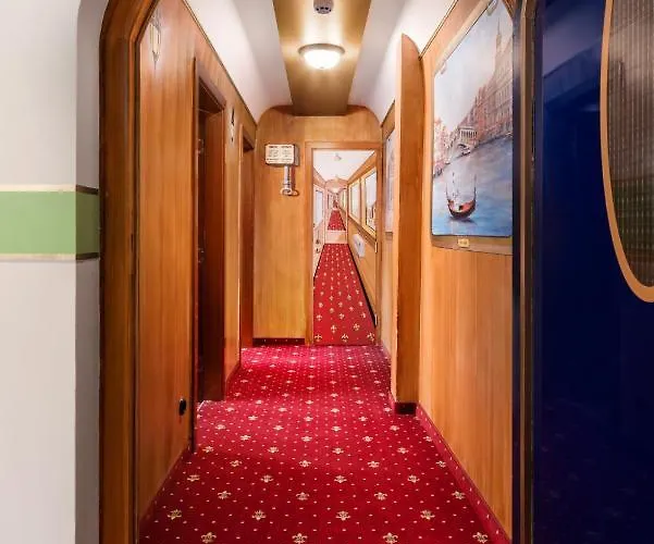 Hotel Du Train 3*